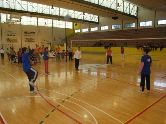 ALUMNOS DE UN TOTAL DE NUEVE CENTROS EDUCATIVOS DEL MUNICIPIO PARTICIPAN EN LA JORNADA DE VOLEIBOL PARA LA CATEGORÍA ALEVÍN, ENMARCADA EN LOS JUEGOS ESCOLARES DE DEPORTE ESCOLAR, Foto 3