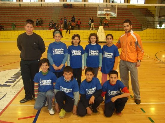 ALUMNOS DE UN TOTAL DE NUEVE CENTROS EDUCATIVOS DEL MUNICIPIO PARTICIPAN EN LA JORNADA DE VOLEIBOL PARA LA CATEGORÍA ALEVÍN, ENMARCADA EN LOS JUEGOS ESCOLARES DE DEPORTE ESCOLAR, Foto 4