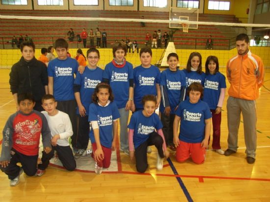 ALUMNOS DE UN TOTAL DE NUEVE CENTROS EDUCATIVOS DEL MUNICIPIO PARTICIPAN EN LA JORNADA DE VOLEIBOL PARA LA CATEGORÍA ALEVÍN, ENMARCADA EN LOS JUEGOS ESCOLARES DE DEPORTE ESCOLAR, Foto 5