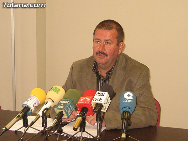 EL PSOE DICE QUE EL CANDIDATO DEL PP A LA ALCALDIA MIENTE A TODOS LOS TOTANEROS, Foto 1