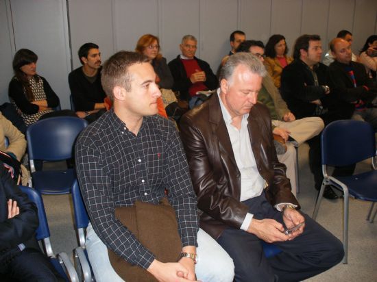 UN CONVENIO ENTRE EL AYUNTAMIENTO Y LA ASOCIACIÓN DE JÓVENES EMPRESARIOS DE LA REGIÓN DE MURCIA (AJE) FACILITARÁ LA CREACIÓN DE EMPRESAS A LOS JÓVENES DEL MUNICIPIO, Foto 1