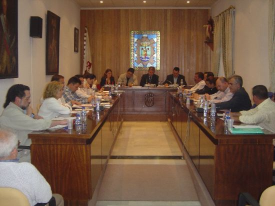 PLENO ORDINARIO JUNIO ABORDA APROBACIÓN PRESUPUESTO GENERAL DEL AYUNTAMIENTO Y PROINVITOSA PARA EL AÑO 2004 , Foto 1