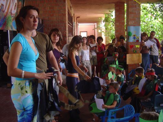 UNOS 150 NIÑOS PARTICIPAN EN LAS ESCUELAS DE VERANO QUE SE HAN CELEBRADO EN JULIO EN LOS COLEGIOS REINA SOFÍA, TIERNO GALVÁN Y SANTIAGO, Foto 1