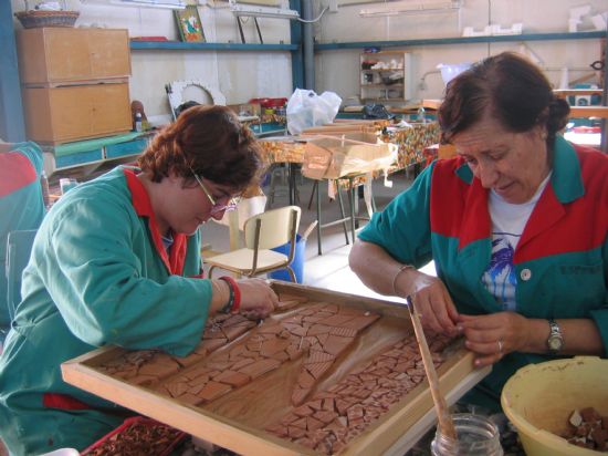 EL INSTITUTO MURCIANO DE ACCIÓN SOCIAL APORTARÁ 166.900 EUROS EN 2008, Foto 3