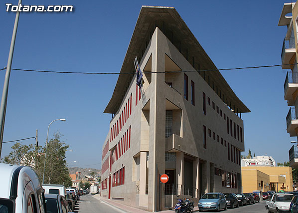 EL PP DE TOTANA CALIFICA LA COMPARECENCIA DEL ALCALDE Y EL PORTAVOZ MUNICIPAL EN LOS JUZGADOS DE “CULEBRÓN MEDIÁTICO Y ESPERPENTO POLÍTICO”, Foto 1