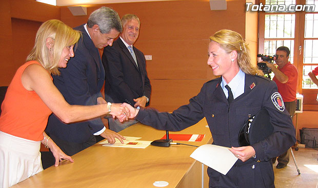 Un total de 50 nuevos policías locales toman destino en 13 municipios, 3 de ellos en Totana, Foto 3
