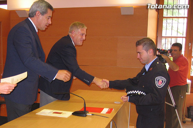 Un total de 50 nuevos policías locales toman destino en 13 municipios, 3 de ellos en Totana, Foto 4