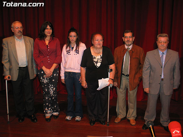 EL GRUPO CULTURAL “CAJA DE SEMILLAS” OFRECIÓ UN RECITAL DE POESÍA EFECTUANDO UN RECORRIDO POR DIVERSAS ÉPOCAS Y AUTORES DE LA LITERATURA ESPAÑOLA, Foto 1