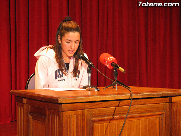 EL GRUPO CULTURAL “CAJA DE SEMILLAS” OFRECIÓ UN RECITAL DE POESÍA EFECTUANDO UN RECORRIDO POR DIVERSAS ÉPOCAS Y AUTORES DE LA LITERATURA ESPAÑOLA, Foto 5