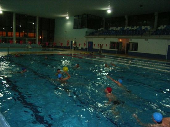 UN TOTAL DE 45 PERSONAS DE LA LOCALIDAD INICIAN EN LA PISCINA CUBIERTA LOS PROGAMAS ACUÁTICOS OFERTADOS POR LA CONCEJALÍA DE DEPORTES (2007), Foto 2
