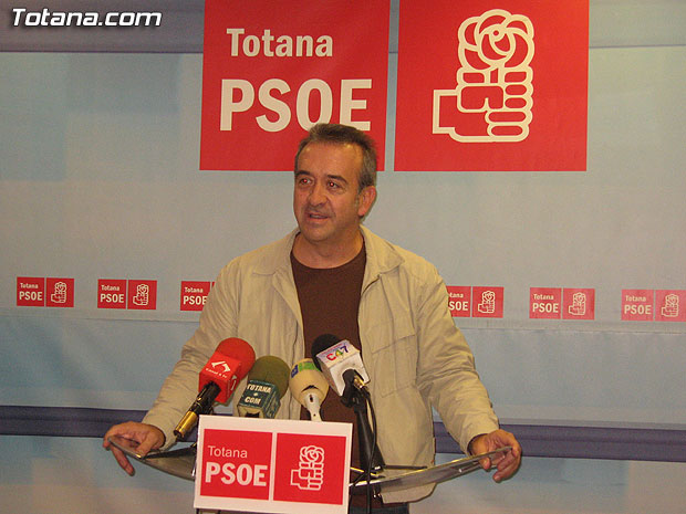 EL PORTAVOZ DE LOS SOCIALISTAS DE TOTANA INFORMÓ SOBRE LOS TEMAS MÁS IMPORTANTES TRATADOS EN LA ÚLTIMA JUNTA DE PORTAVOCES, Foto 1