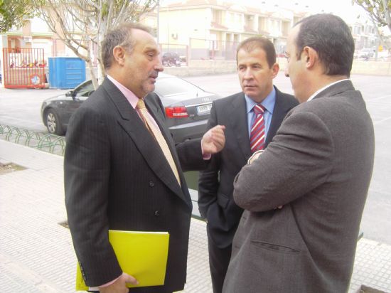 EL CONSEJERO DE EDUCACIÓN Y CULTURA  INAUGURA EL CURSO DE BACHILLERATO INTERNACIONAL EN EL IES “JUAN DE LA CIERVA”, EL PRIMERO QUE SE IMPLANTA EN LA REGIÓN, Foto 2