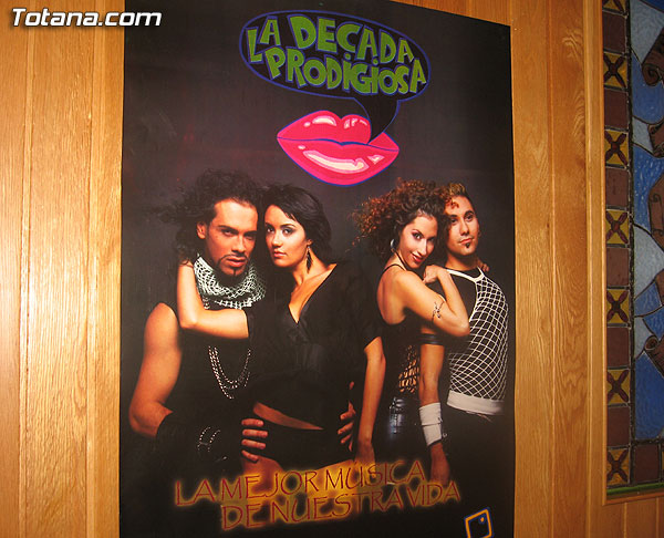 ÁNGEL RIELO Y LA DÉCADA PRODIGIOSA ESTARÁN PRESENTES EN LA VIII EDICIÓN DEL CONCURSO “COMPRE Y GANE” EL PRÓXIMO DÍA 2 DE ENERO EN EL PABELLÓN DE DEPORTES, EN EL QUE SE REPARTIRÁN MUCHOS PREMIOS, Foto 1