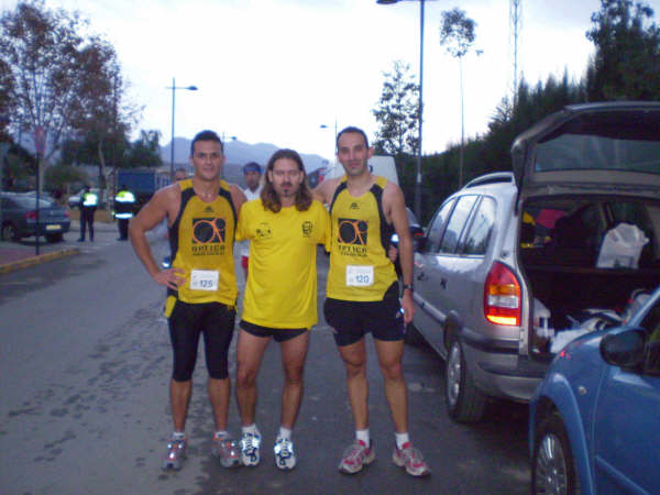 MIEMBROS DEL C.A.TOTANA-ÓPTICA SANTA EULALIA PARTICIPARON EN LA “I CARRERA DE NAVIDAD”, EN LA LOCALIDAD DE CUEVAS DE ALMANZORA (ALMERÍA), Foto 1