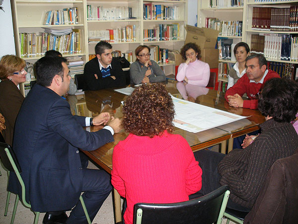 EL EQUIPO DE CAMPAÑA DEL PP COMIENZA LA RONDA DE CONTACTOS CON LAS ASOCIACIONES Y COLECTIVOS SOCIALES PARA RECOGER LAS PROPUESTAS QUE SE INCORPORARÁN AL PROGRAMA ELECTORAL, Foto 1