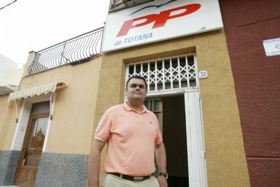 EL CANDIDATO DEL PP A LA ALCALDÍA SE COMPROMETE A QUE TODOS LOS PROVEEDORES DE TOTANA COBREN ANTES DE QUE SE CELEBREN LAS ELECCIONES MUNICIPALES, Foto 1