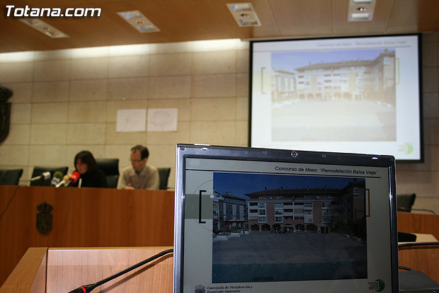 PRESENTAN LAS BASES DEL CONCURSO DE IDEAS PARA LA “REMODELACIÓN DE LA PLAZA DE LA BALSA VIEJA”, CUYO PLAZO DE PRESENTACIÓN DE INSTANCIAS FINALIZA EL 22 DE FEBRERO, Foto 3