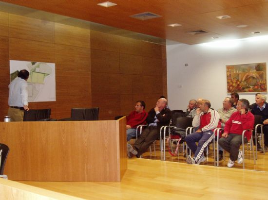 EL CONSEJO SECTORIAL DE DEPORTES OTORGA UN TOTAL DE 10.500 EUROS EN BECAS PARA 14 DEPORTISTAS TOTANEROS Y MÁS DE 120.000 EUROS PARA LOS 35 CLUBES DEPORTIVOS DEL MUNICIPIO, Foto 1