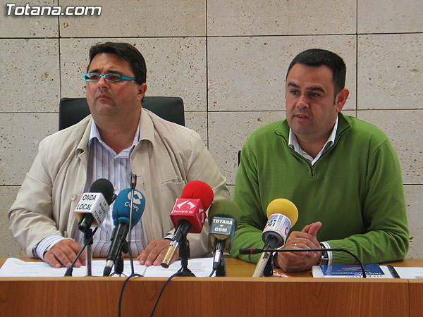 EL CONCEJAL DE SERVICIOS SOCIALES Y PARTICIPACIÓN CIUDADANA, JUAN CARRIÓN TUDELA, OFRECIÓ UNA RUEDA DE PRENSA PARA HACER BALANCE DE LA GESTIÓN REALIZADA EN ESTAS ÁREAS DE GOBIERNO EN ESTA LEGISLATURA, Foto 2