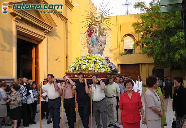 LA PROCESIÓN DE LAS TRES AVEMARÍAS RECORRIÓ LAS CALLES, Foto 1