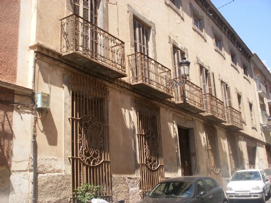 EL CONSISTORIO INICIA LAS NEGOCIACIONES NECESARIAS PARA LA ADQUISICIÓN DE LA CASA DEL GENERAL AZNAR CON EL FIN DE REAGRUPAR LOS SERVICIOS PRESTADOS POR LA ADMINISTRACIÓN, Foto 1