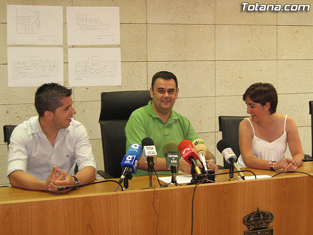 EL AYUNTAMIENTO REALIZA UNA REFORMA INTEGRAL DE LA ZONA ANTIGUA DEL EDIFICIO PARA OPTIMIZAR LOS ESPACIOS Y PRESTAR UN MEJOR SERVICIO A LOS CIUDADANOS, Foto 1