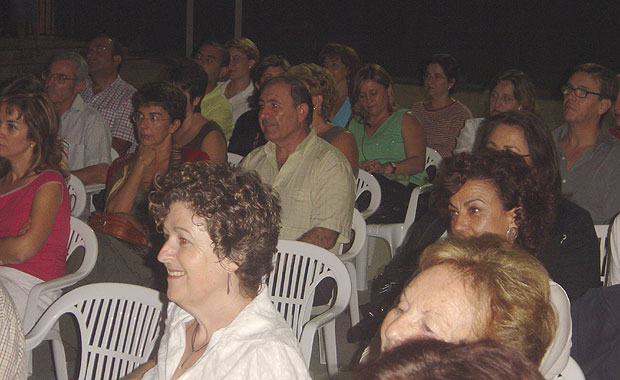 AUTORIDADES EDUCATIVAS REALIZAN UNA VISITA EN LA APERTURA DEL CURSO EN LA NUEVA ESCUELA OFICIAL DE IDIOMAS DE TOTANA   , Foto 4