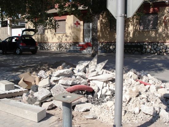 IU DENUNCIA QUE “LAS OBRAS DE LA AVENIDA JUAN CARLOS I EN TOTANA DURAN MÁS DE 3 AÑOS, ANTE LA INDIGNACIÓN ENTRE LOS VECINOS DE LOS BARRIOS DE LAS PERAS Y ERA ALTA”, Foto 1