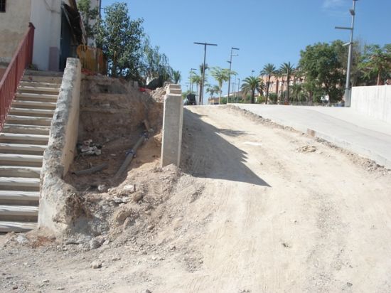 IU DENUNCIA QUE “LAS OBRAS DE LA AVENIDA JUAN CARLOS I EN TOTANA DURAN MÁS DE 3 AÑOS, ANTE LA INDIGNACIÓN ENTRE LOS VECINOS DE LOS BARRIOS DE LAS PERAS Y ERA ALTA”, Foto 2