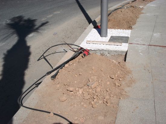 IU DENUNCIA QUE “LAS OBRAS DE LA AVENIDA JUAN CARLOS I EN TOTANA DURAN MÁS DE 3 AÑOS, ANTE LA INDIGNACIÓN ENTRE LOS VECINOS DE LOS BARRIOS DE LAS PERAS Y ERA ALTA”, Foto 3