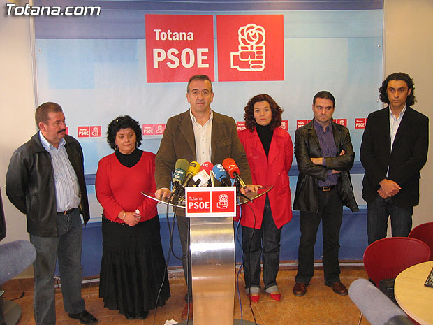 EL GRUPO MUNICIPAL SOCIALISTA PIDE QUE EL ALCALDE  ASUMA SUS RESPONSABILIDADES POLÍTICAS Y DIMITA, Foto 1