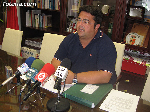 EL CONCEJAL DE URBANISMO CONTESTA AL REQUERIMIENTO SOBRE LA PARALIZACIÓN URGENTE DE LAS OBRAS QUE SE EJECUTAN JUNTO AL HUERTO DE GRAY, Foto 1