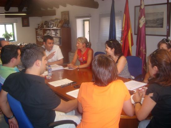 LA JUNTA DE GOBIERNO LOCAL ACUERDA EN SESIÓN EXTRAORDINARIA LA REMODELACIÓN DEL PABELLÓN DEPORTIVO “MANOLO IBÁÑEZ”, ASÍ COMO LA INSTALACIÓN DE LUZ ELÉCTRICA EN EL ALBERGUE DE “SANTA LEOCADIA”, Foto 1