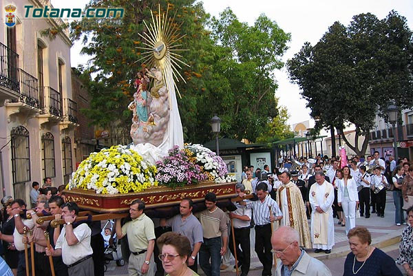 LA PROCESIÓN DE LAS TRES AVEMARÍAS RECORRIÓ LAS CALLES, Foto 4