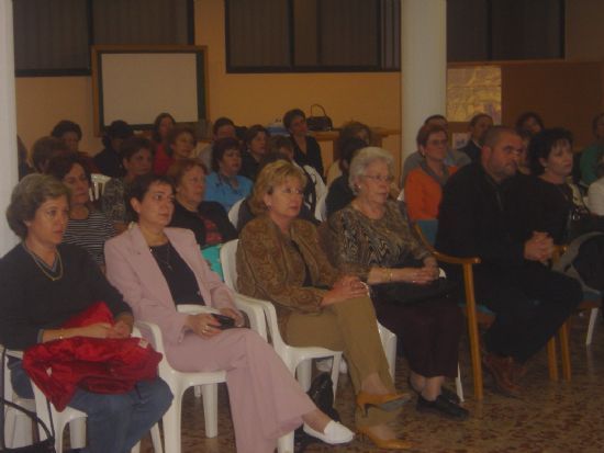 SE INAUGURA V CURSO VOLUNTARIADO TOTANERO EN EL QUE SE REALIZA DISTINCIÓN DE HONOR A EX CONCEJAL JUAN JOSÉ CÁNOVAS , Foto 1