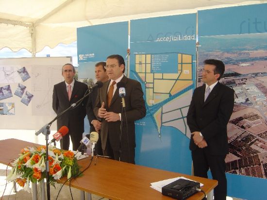 MÁS DE 40 EMPRESAS SE INSTALAN EN LA PROMOCIÓN DE LA TERCERA FASE DEL POLÍGONO INDUSTRIAL “EL SALADAR” DE TOTANA , Foto 2