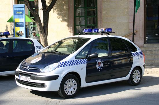 ALCALDE Y CONCEJAL SEGURIDAD ENTREGAN OTRO NUEVO VEHÍCULO AL SARGENTO POLICÍA LOCAL AMPLIAR PARQUE MÓVIL, Foto 6