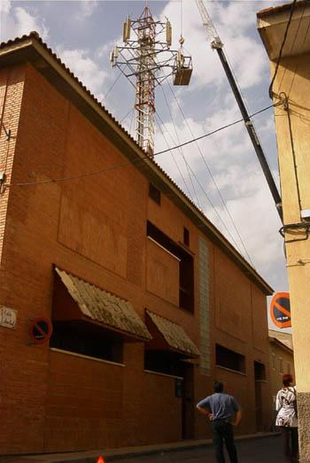 Ayuntamiento informa a los vecinos de la calle la Hoya de que no concederá licencia de instalación para la antena de telefonía móvil, Foto 1