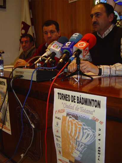 Totana acoge los días 3 y 4 de abril la sexta prueba del circuito nacional de bádminton en la que particpan 74 jugadores de nueve federaciones regionales , Foto 1