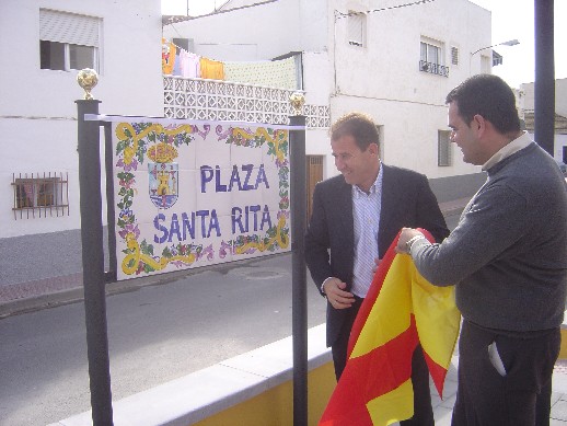 Ayuntamiento construye la nueva plaza “santa rita” junto a la urbanización el parral, Foto 1