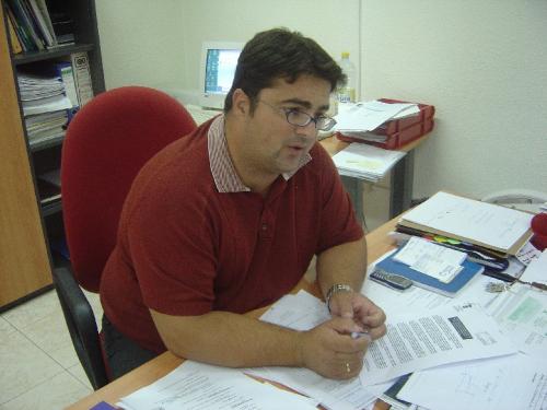 Acto de reconocimiento público a la labor realizada por el defensor del vecino, Ángel Poveda Flores, será el lunes día 22 septiembre, Foto 1