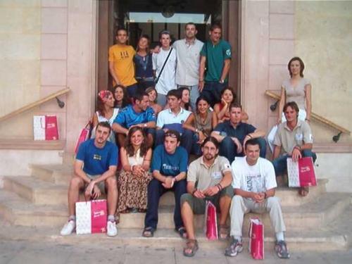 18 jóvenes participan en el campo de trabajo medioambiental de “Las Alquerías” en el parque regional de Sierra Espuña, Foto 1