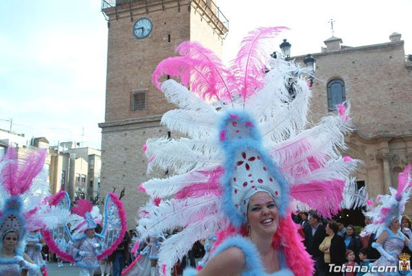 Una charanga abrirá desfile carnaval de adultos que partirá a las 16 horas del antiguo instituto y contará con la participación de 17 peñas, Foto 1