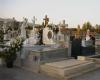Un dispositivo especial evitar colapsos de trfico a la entrada del cementerio municipal y velar por seguridad visitantes