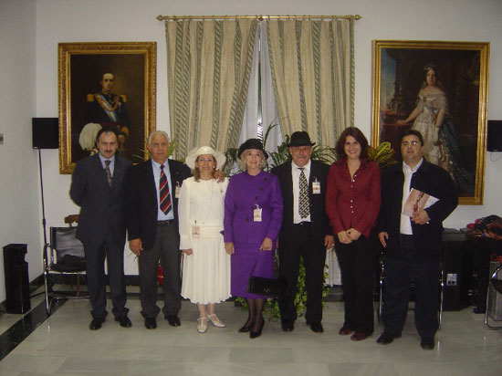 La segunda etapa del IV rallye Región de Murcia reunió a más de 40 vehículos antiguos y congregó a numerosos vecinos y aficionados, Foto 2