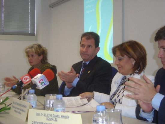 Más de cuarentena de mujeres empresarias murcianas participan I Encuentro Regional que se celebra en el centro desarrollo local Totana, Foto 2