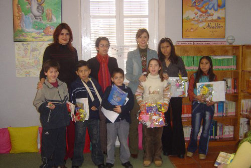 La Concejalía de Cultura entrega los premios a los mayores lectores de la biblioteca pública municipal, Foto 1