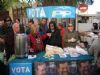 LOS POPULARES DESAYUNAN CHURROS CON CHOCOLATE EN EL MERCADILLO SEMANAL, DENTRO DE LOS ACTOS CON MOTIVO DE LAS ELECCIONES GENERALES 2008