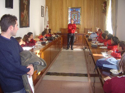 Alumnos colegio Reina Sofía visitan Ayuntamiento dentro del programa Totana y su entorno para conocer las instituciones, Foto 1