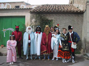 Se repartirán más de 6.000 juguetes en la tradicional cabalgata de los Reyes Magos y los vecinos de el Paretón-Cantareros se preparan para poner en escena el Auto Sacramental de los Reyes Magos, Foto 2